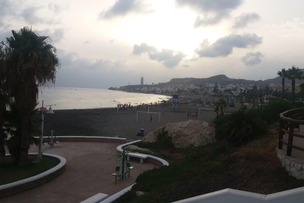 Primera Linea De Playa. Magnifica Urbanizacion Leilighet La Cala Del Moral Eksteriør bilde